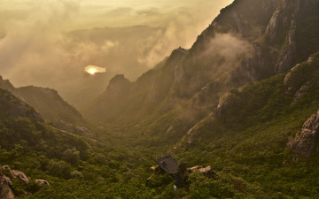 월출 해를 품다