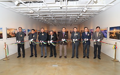 창립 10주년 사진전 개전식  4