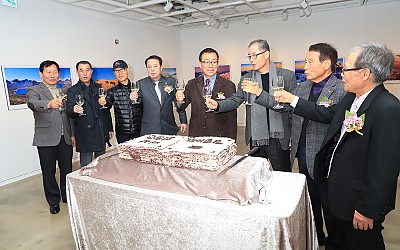 창립 10주년 사진전 개전식  3
