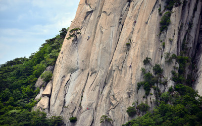 도봉산 선인봉 클라이머들의 열정