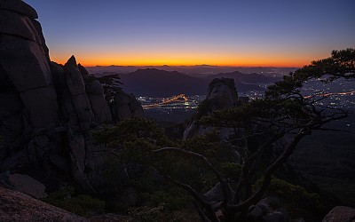 餘明