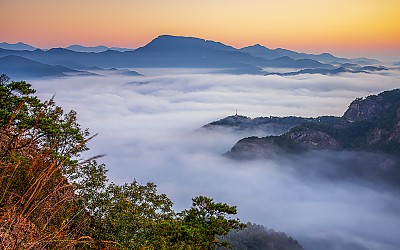부귀산을 바라보며