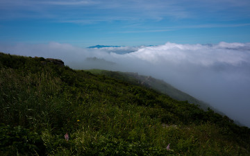 지리산 천왑봉이  보아는 덕유산