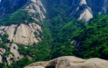 인수봉 악어능선과 숨은벽