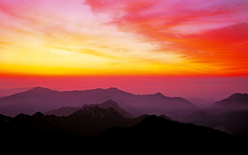 계룡산 삼불봉의 여명