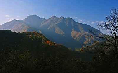 월악산을 바라보는 풍경[8]