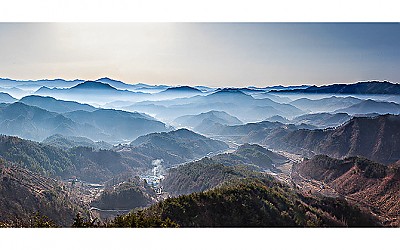 골안개핀 山村