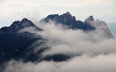 운해와 도봉산