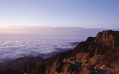천왕봉과 운해(지리산)
