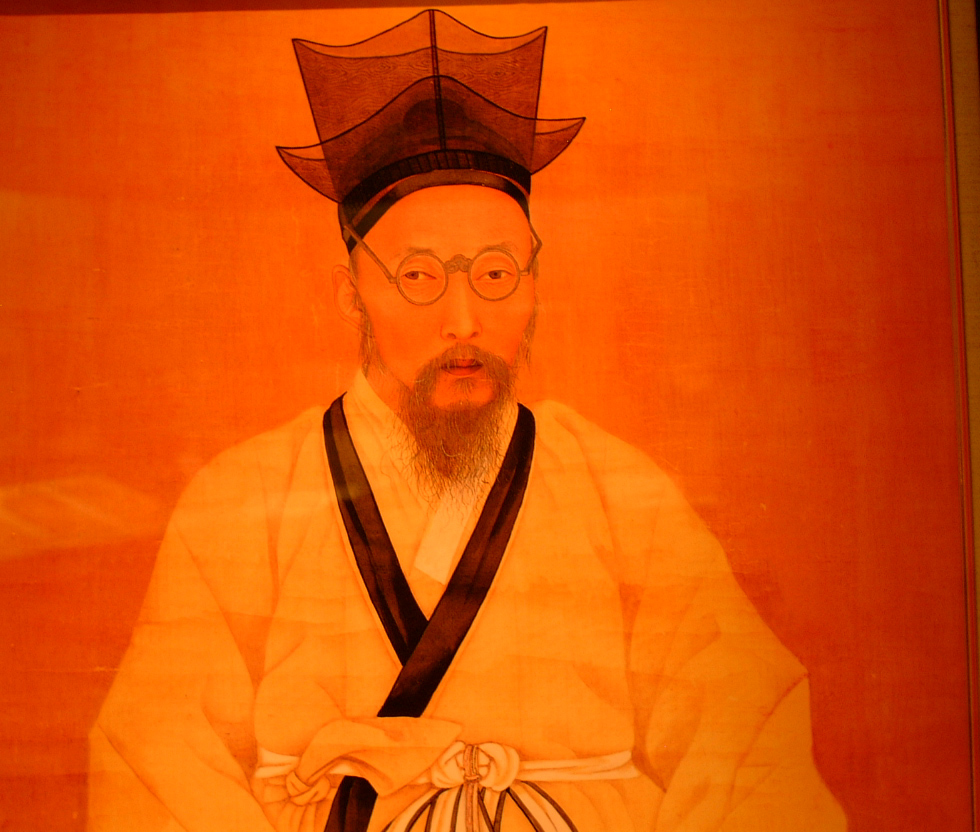 
영남 학파의 태두 남명 조식 선생님입니다.
선생의 시 한편 감상해 보시지요.

우음. (偶吟 ) 

사람이 선비를 사랑하는 것은 ( 人之愛正士 )

범의 그 가죽을 좋아하는 마음이네 (好虎皮相似 )

생전에 죽이고 싶어 하지만 ( 生前欲殺之 )

사후에는 그 아름다움을 칭찬을 하는 것이네 (死後方稱美 )


.
.
.

사진은 10여점이 출품되었고 지리산권의 역사와 유물을 전시한
기획력이 돋보인 전시회는 2개월간 국립 진주 박물관에서 전시되고 있습니다.

만추의 진주성을 다녀가 시기 바람니다.
박물관 개관 100주년으로 입장료는 없습니다.
 
