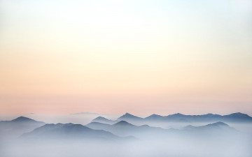 아련거리는 추억처럼....