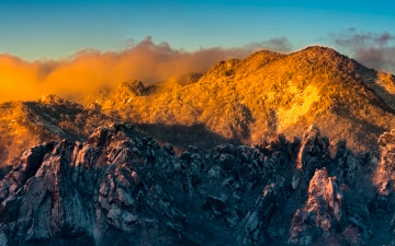 햇살 머금은 설악 雪嶽