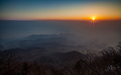 금수산 일출