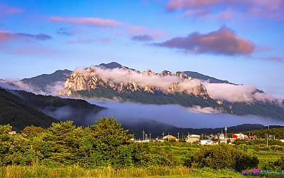 울산바위가  있는  풍경