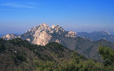 삼각산 총사령부