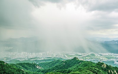 국지성  소나기