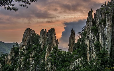 두타산 베틀바위