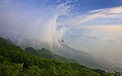 요동치는 구봉산