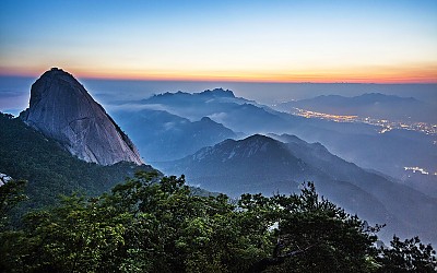 북한산의 이른아침