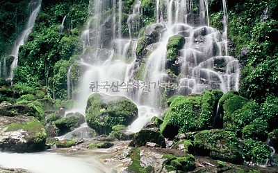 실비단폭포