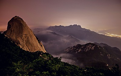 북한산의 새벽