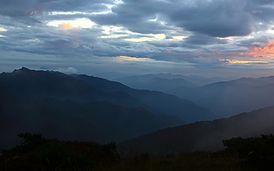 신불산에서