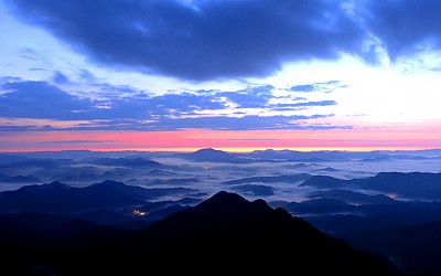 대둔산의 여명