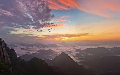 대둔산의 여명