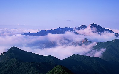 삼각산의 아침
