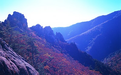 신선대에서 본 능선