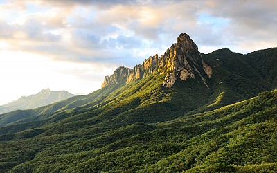 울산바위.