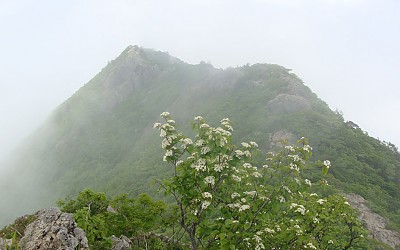 신불산 칼바위