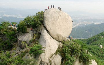 수락산 하강바위