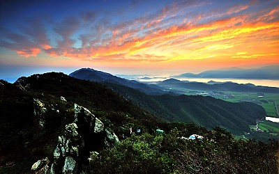 달마산의 여명.
