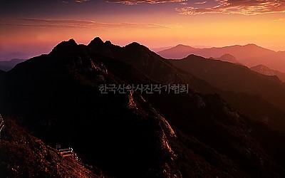 계룡산 여명