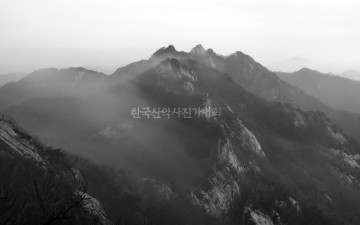 봄이오는 길목에서 본 계룡산