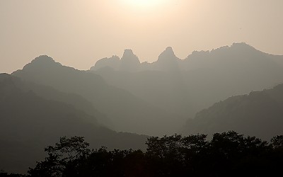 황사와 실루엣