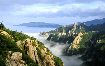 설악산 칠형제봉 여름날 오후...