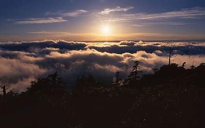 중봉에서 본 운해