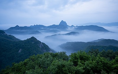 진안 산정의 아침