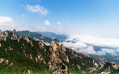 공룔능선