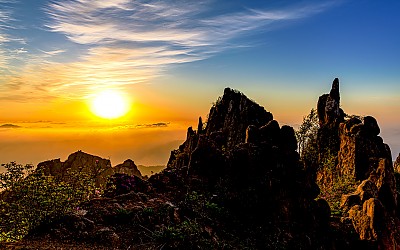 월출산 사자바위