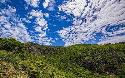 병풍바위의 초여름