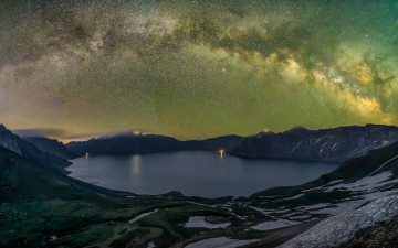 천지와 만난 은하수